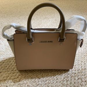 Michael Kors small satchel bag w/crossbody strap